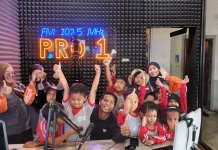 Kunjungan Edukatif Siswa SSKI Sintang ke RRI